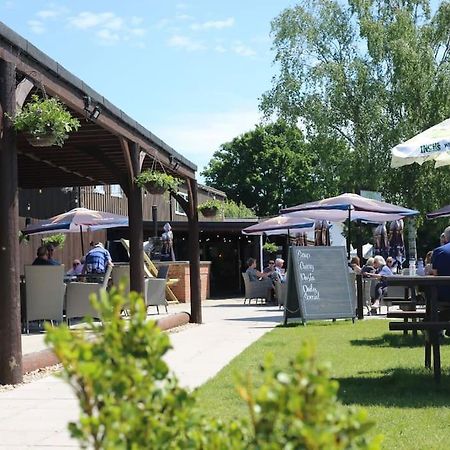The Dolman At Ferndown Forest Golf Course 외부 사진